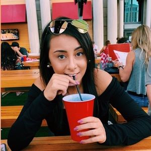 Meet your Posher, Alyssa